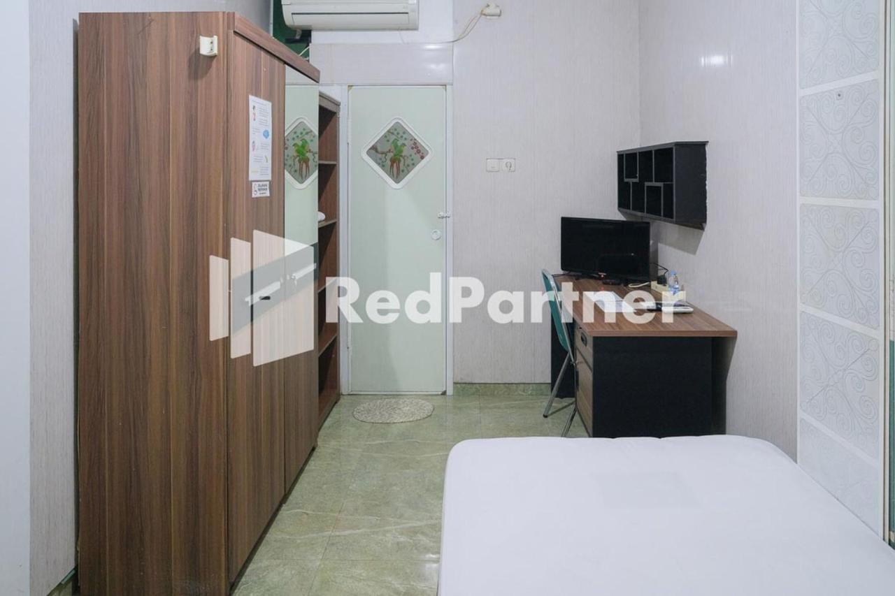 Pondok Hijau Syariah Mitra Reddoorz At Citraland Surabaya Exterior foto